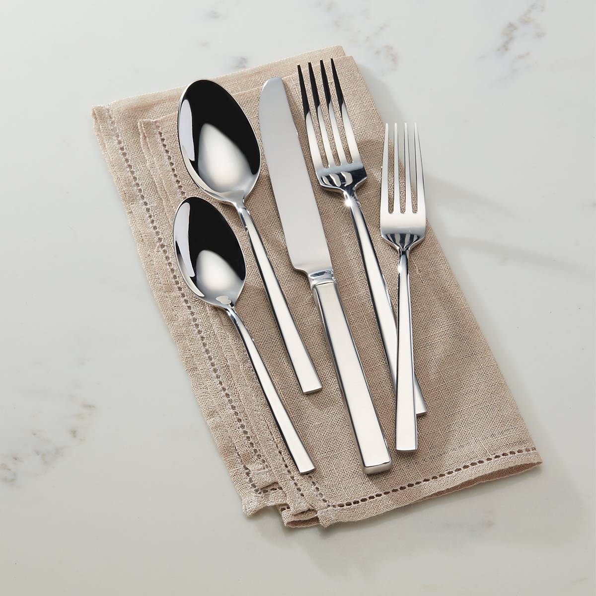 M MCIRCO Mirror Polished Stainless Steel Cutlery Set, 65-Piece
